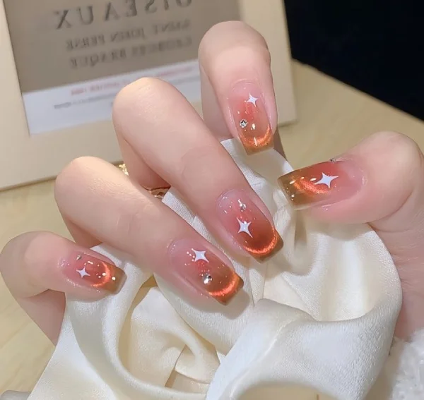 Top 99+ mẫu nail Tết Hot năm 2026 hợp mọi phong cách (2)