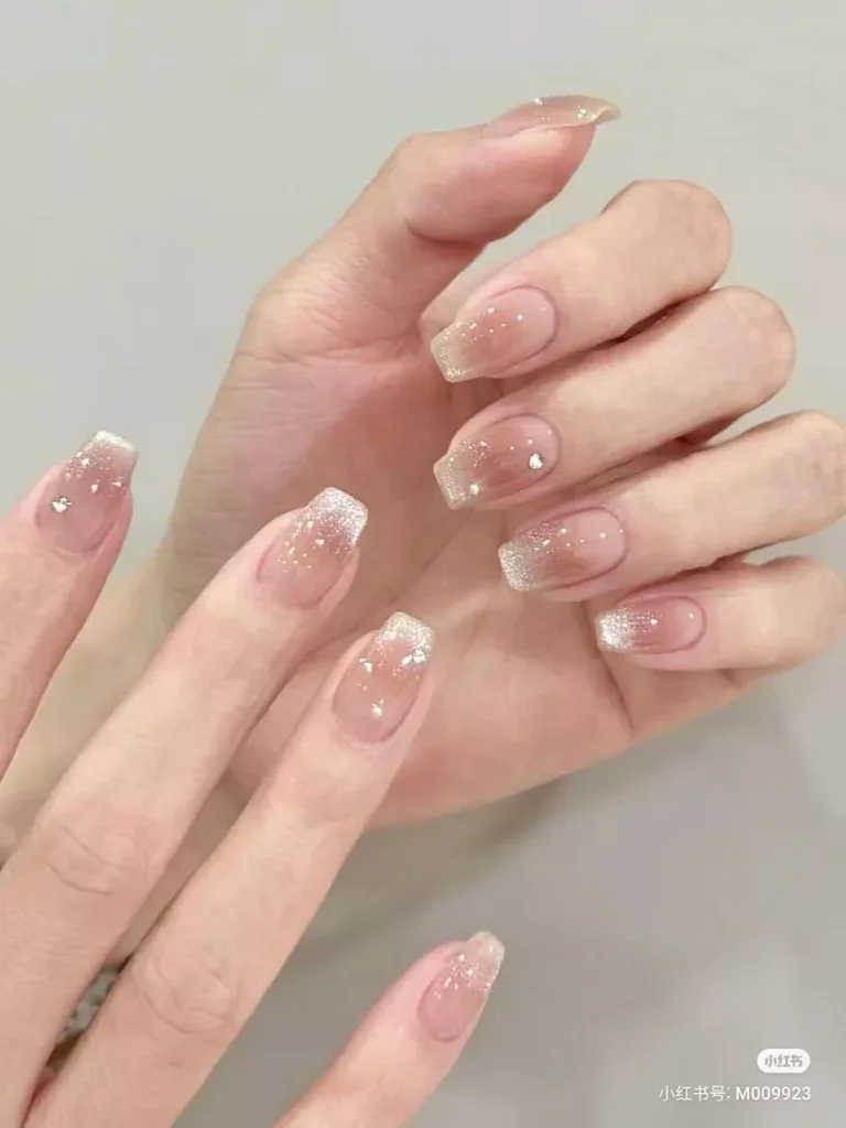 Mẫu nail tết đẹp 2025 (3)
