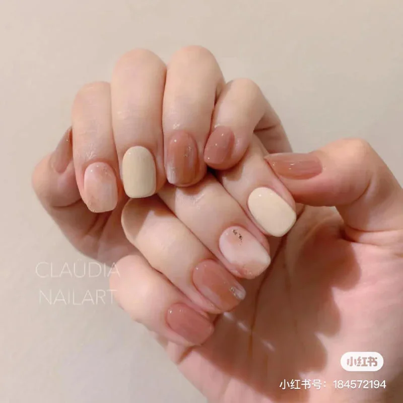 Mẫu nail đẹp nhẹ nhàng cho học sinh- sinh viên