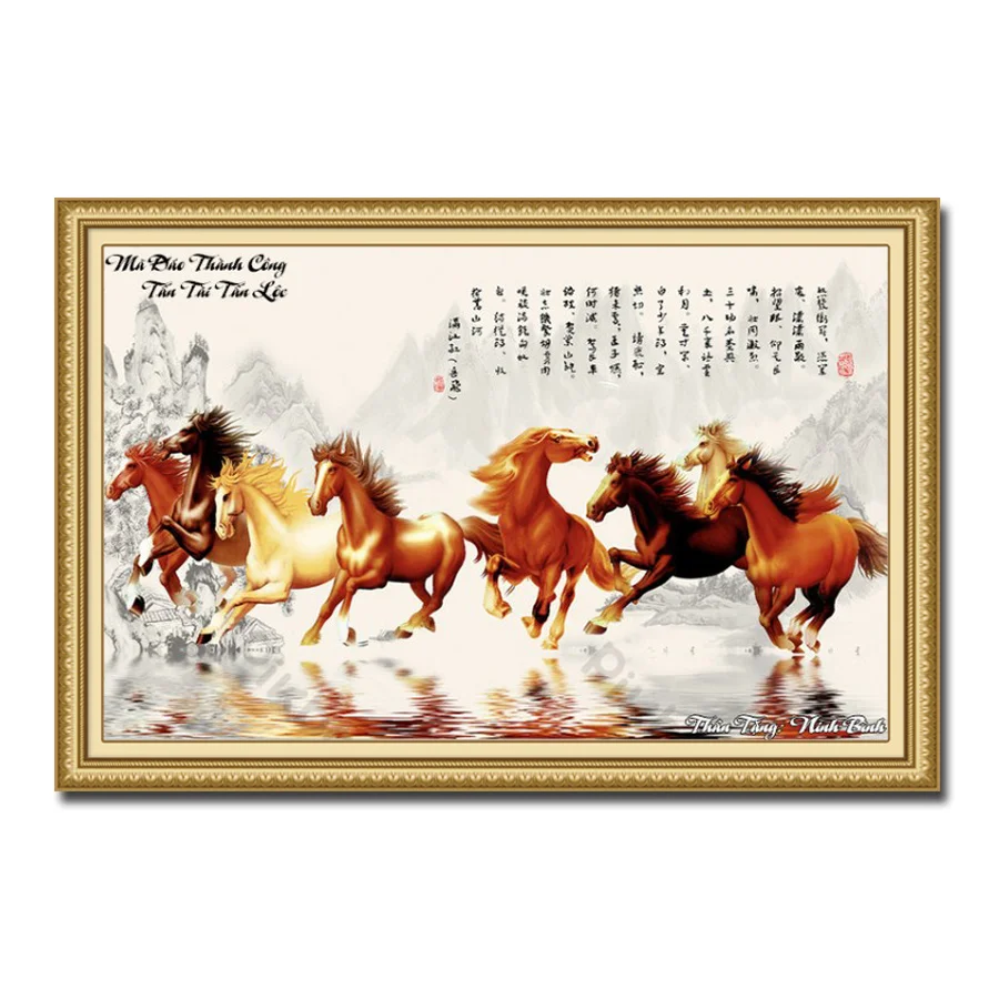 Chiến binh cổ trang cưỡi ngựa biểu tượng mã đáo thành công nền đỏ