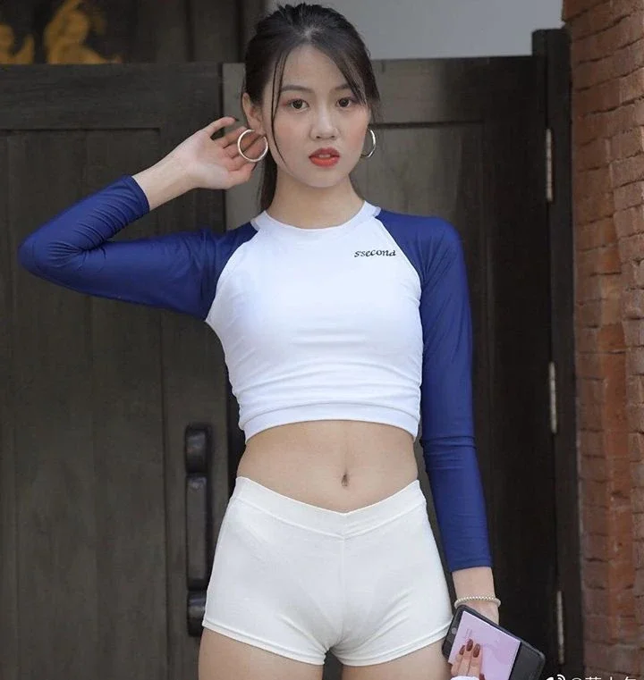 Tuyển chọn 35+ ảnh gái xinh mu to lồn đẹp hồng hào chảy nước (7)