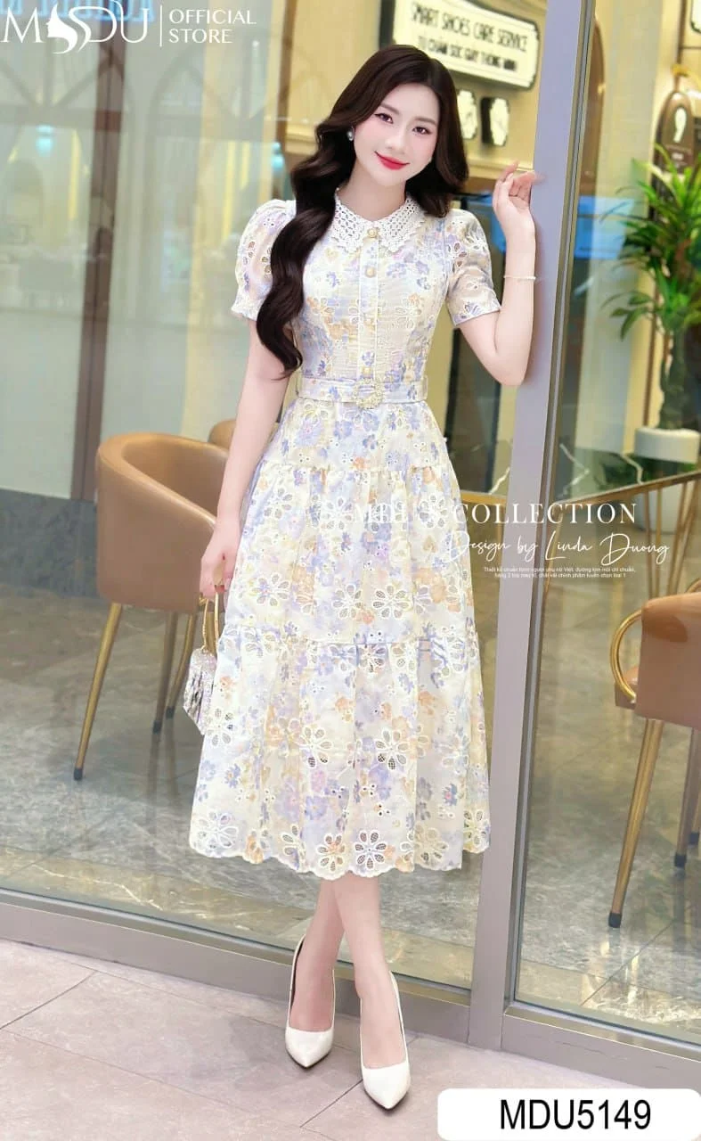 Đầm Hoa Nhí Dáng Dài Cho Người Thấp