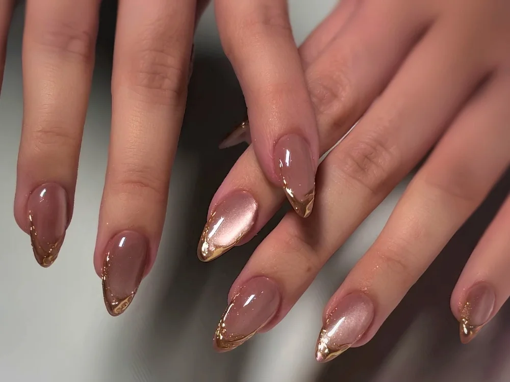 101+ Mẫu nail mắt mèo sành điệu, trendy, cuốn hút ánh nhìn (3)